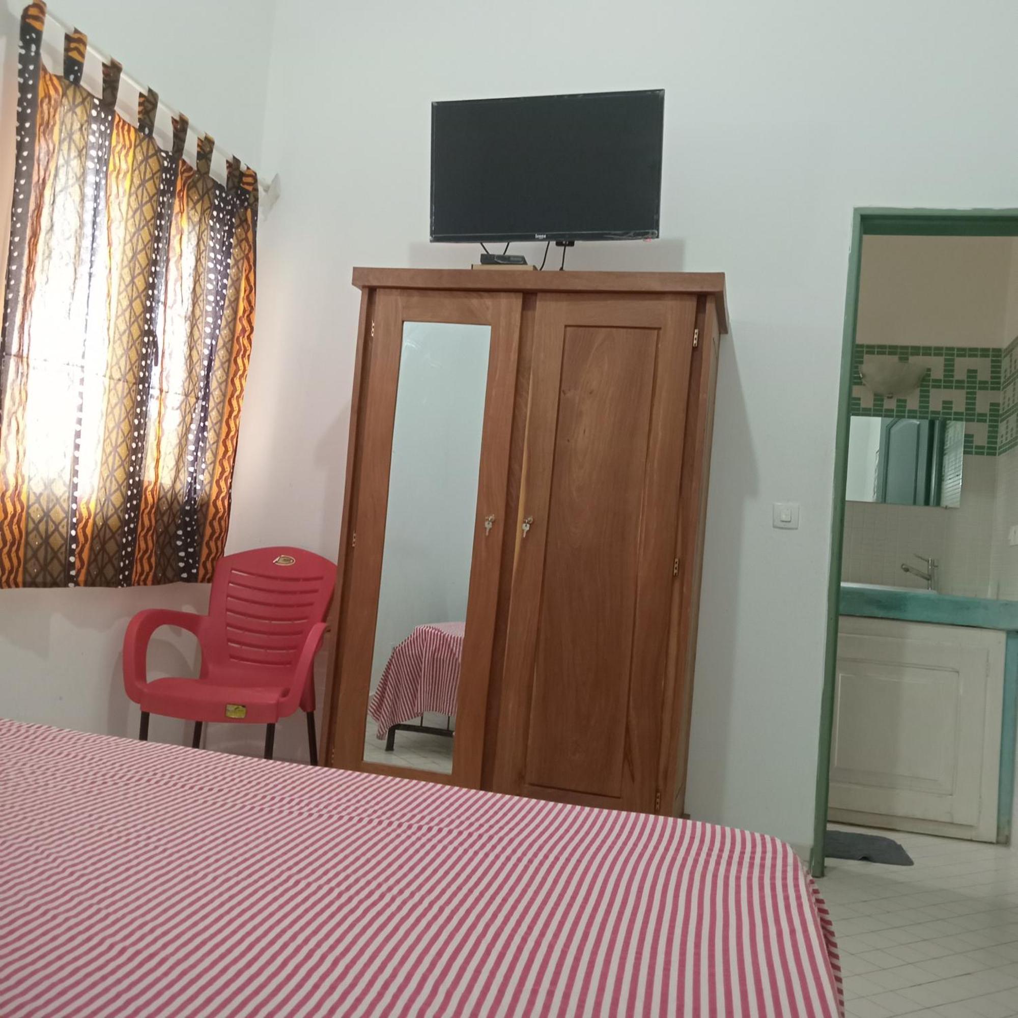 Keur Diam - Maison De La Paix Saly Portudal Ngoại thất bức ảnh